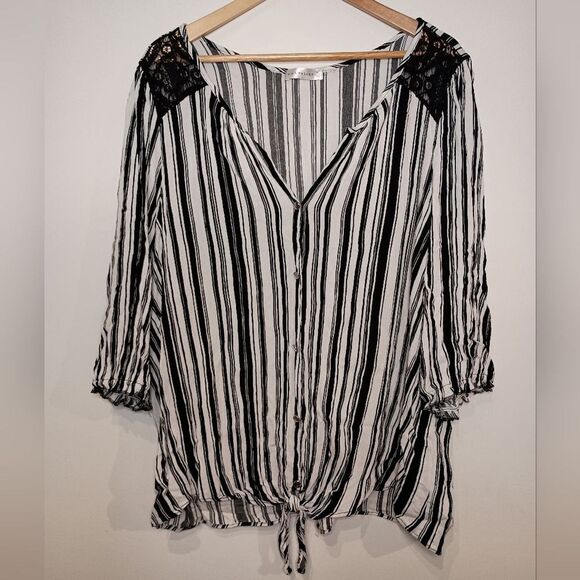 Retrology tie-front 3/4 sleeves striped black / white gauzy shirt 3X - Picture 1 of 7